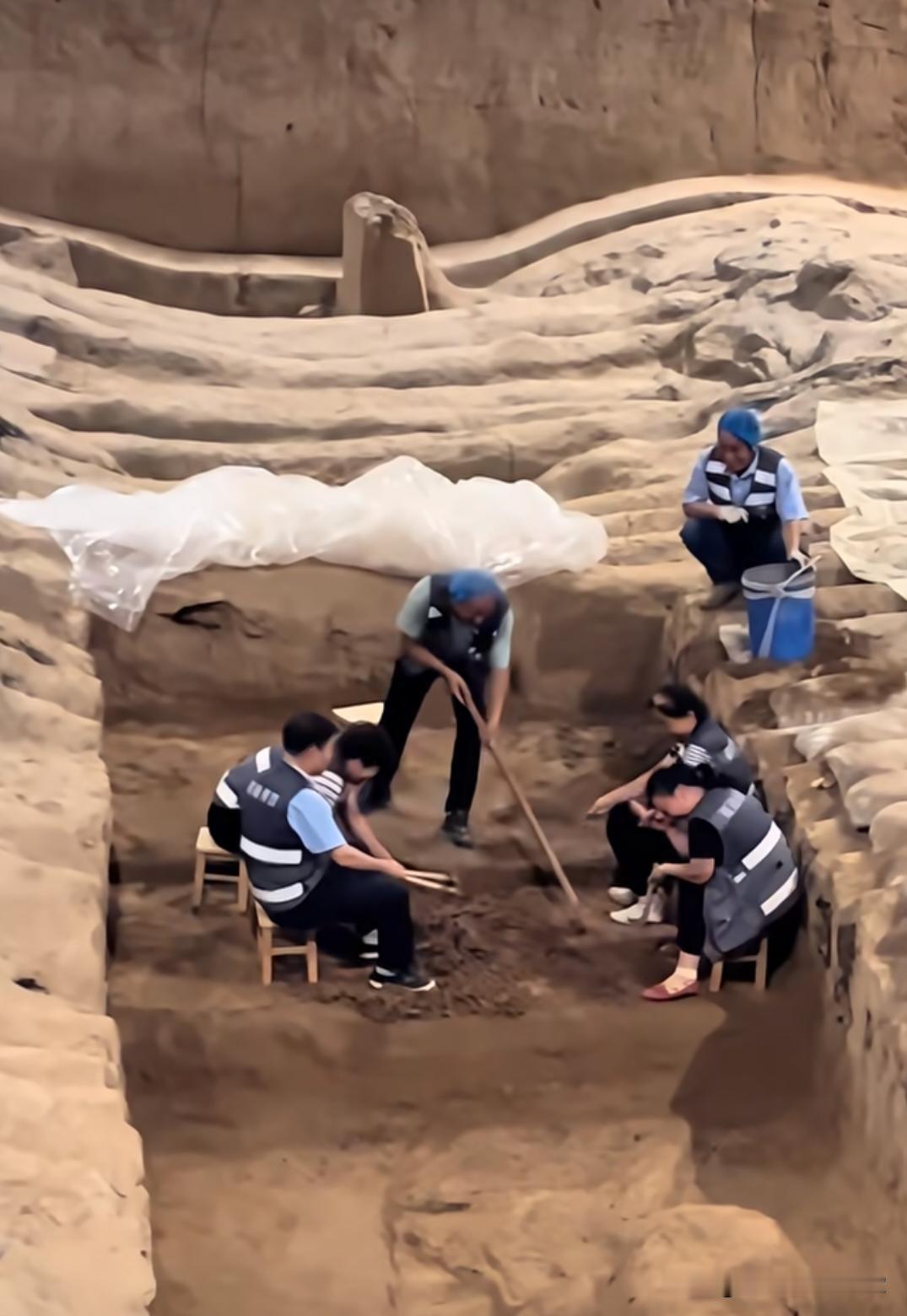 话说对于这种土方开挖 能不能搭建5G技术配合雷达技术等探测技术（反正各种牛掰的技