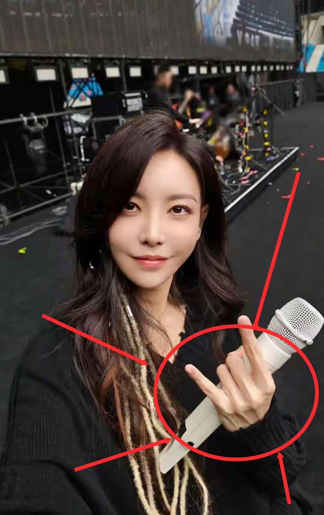 手骨冲出皮肤那一刻，所有人心都揪紧了：于文文的“拼命”，打在了内卷时代的痛点上