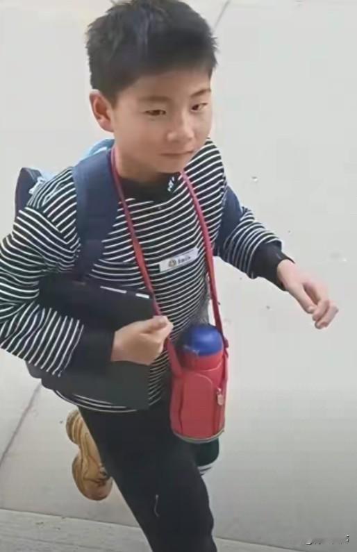 揪心！河南漯河，一10岁男孩失联已超过24小时。最后的画面显示，他放学后回了家，