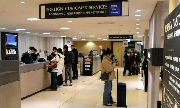 日本百货店销售额已现颓势【日媒：中国游客不来，日本百货店销售额已现颓势】日本百货