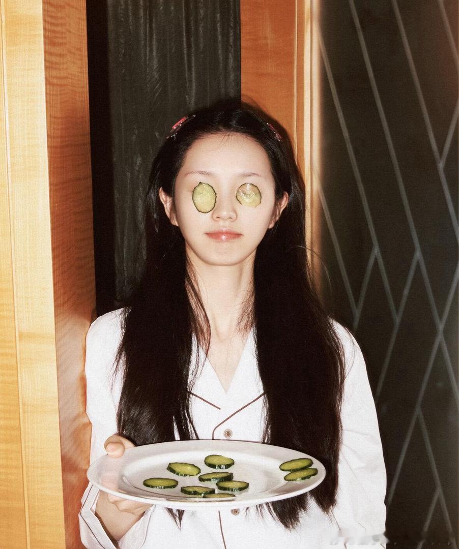 春日风小田🍃感觉田曦薇是阳光的味道，靠近就让人感觉暖洋洋的，好舒服～田曦薇|田