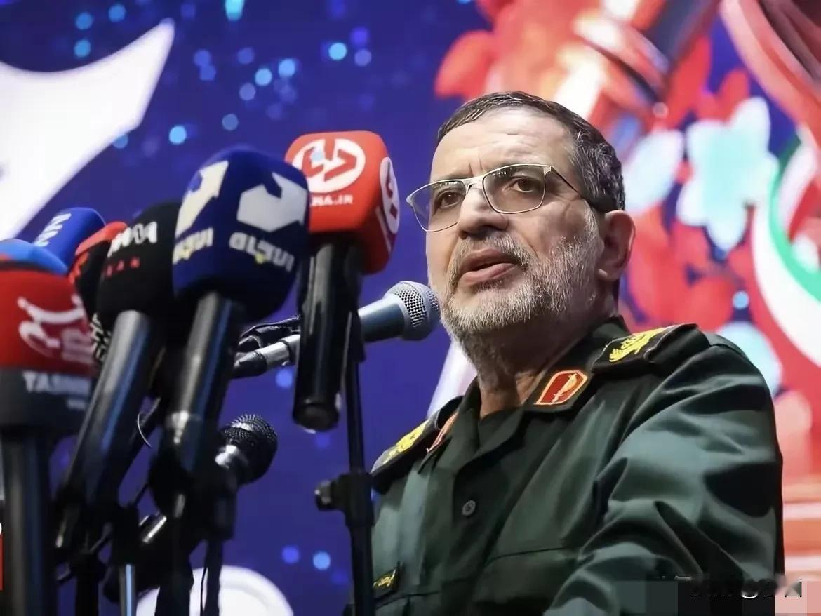 伊朗摊牌了

4月18日，伊朗海军司令伊拉尼直接开火，怒斥美国对伊朗的海上封锁根