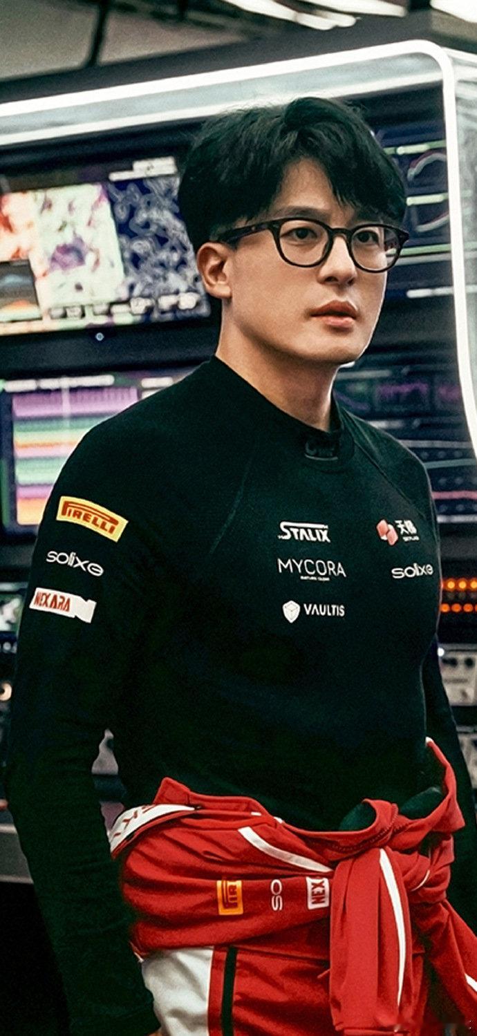 飞驰人生飞驰人生3真的越品越上头！口碑佳作实锤，爽片体验拉满，人物特别立体，有笑