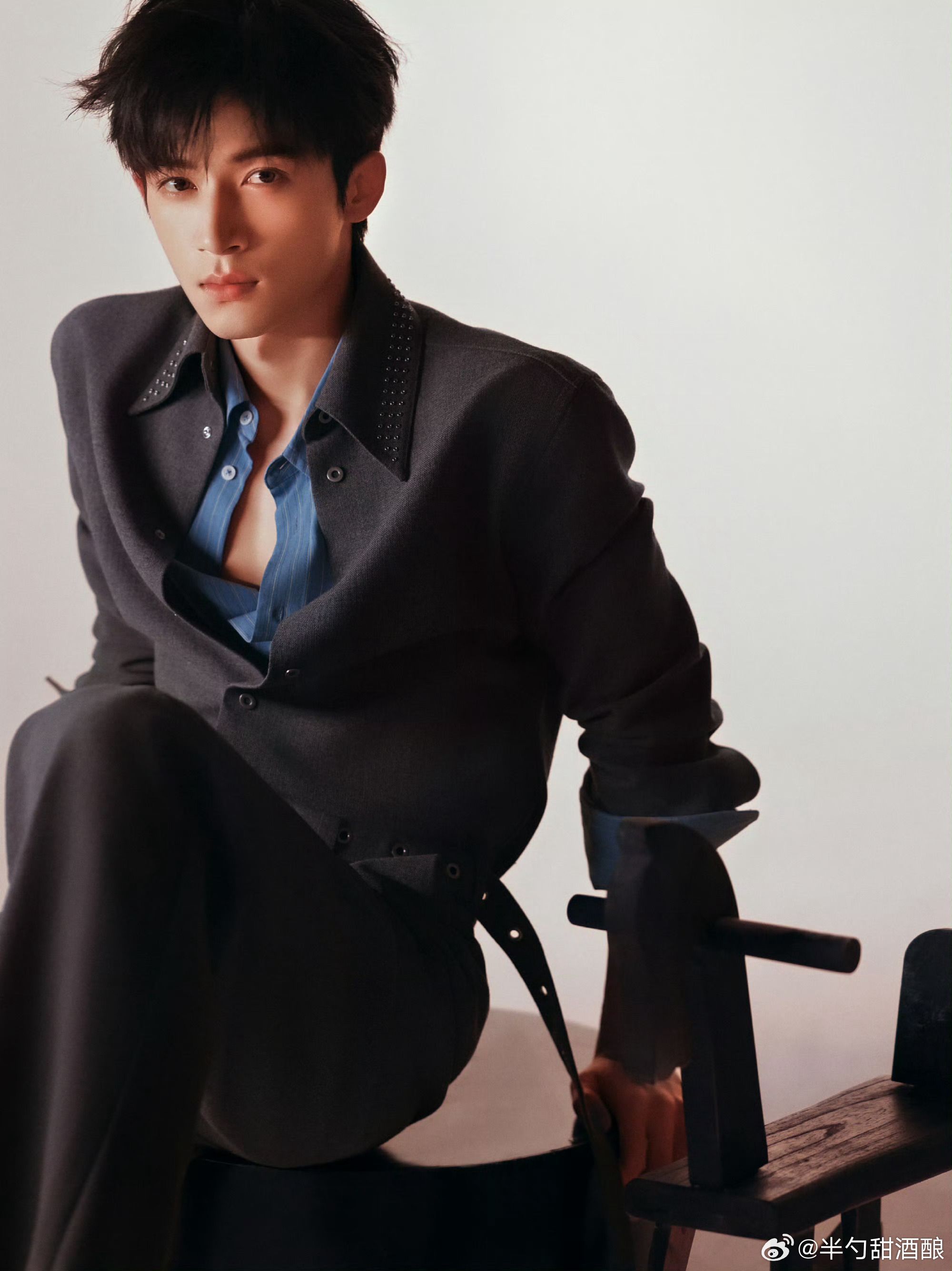 王星越  wxy海底捞寻味代言人王星越 wxy王星越告白 大家周三好哦～最近🥄