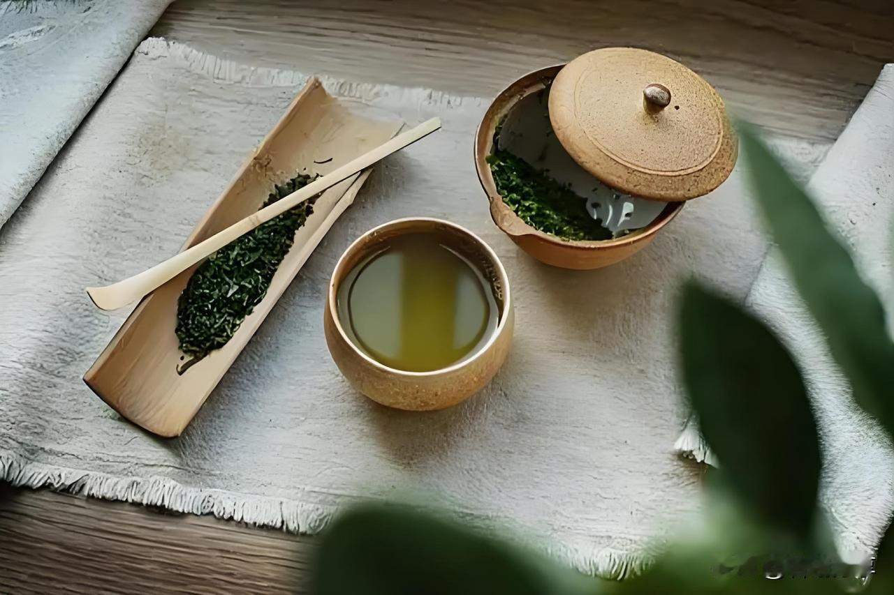 奋斗是人生最亮丽的底色，无论前路是荆棘还是坦途，脚步所踏之处，必有回响。[微笑]