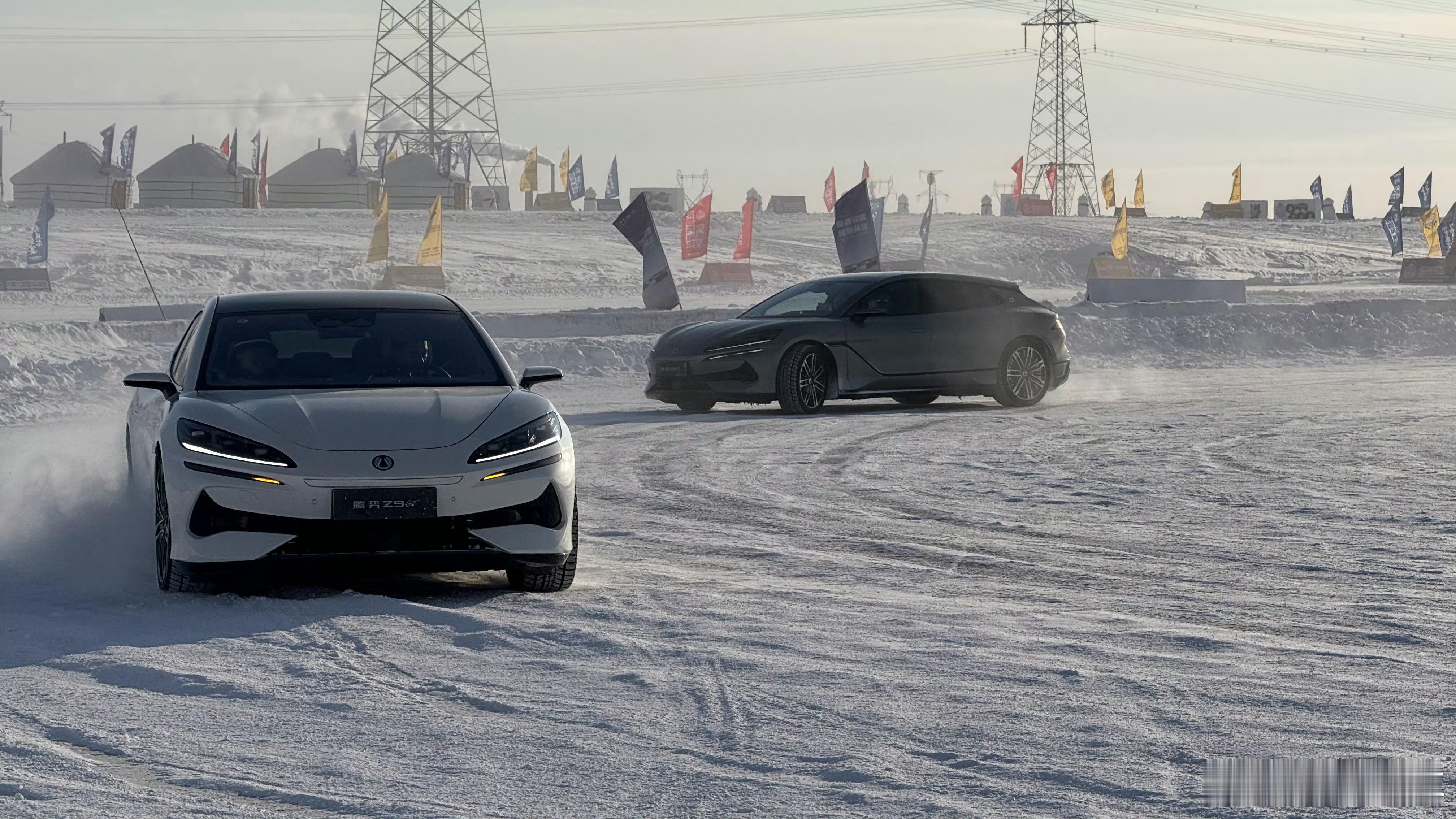 Z9GT雪地漂移这家伙冬天各家车企都去玩雪去了～蘑菇聊车