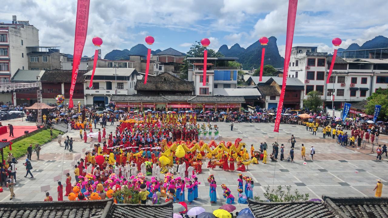中国摄影圈阳朔县白沙镇第42届六月廿三民俗活动纪实掠影。（2025.8.5手机原