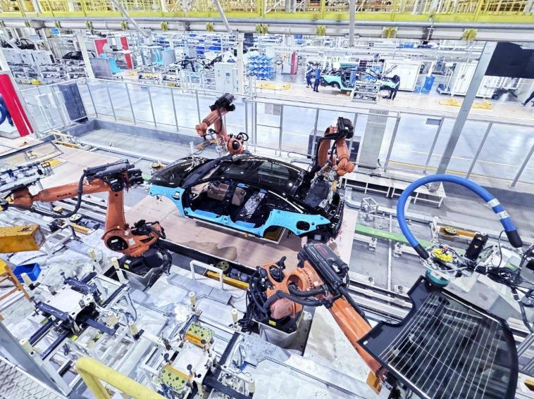 日系砸800亿扎堆印度建厂想甩开中国？高层站台声势拉满太嚣张！刚剪彩第一笔重金全