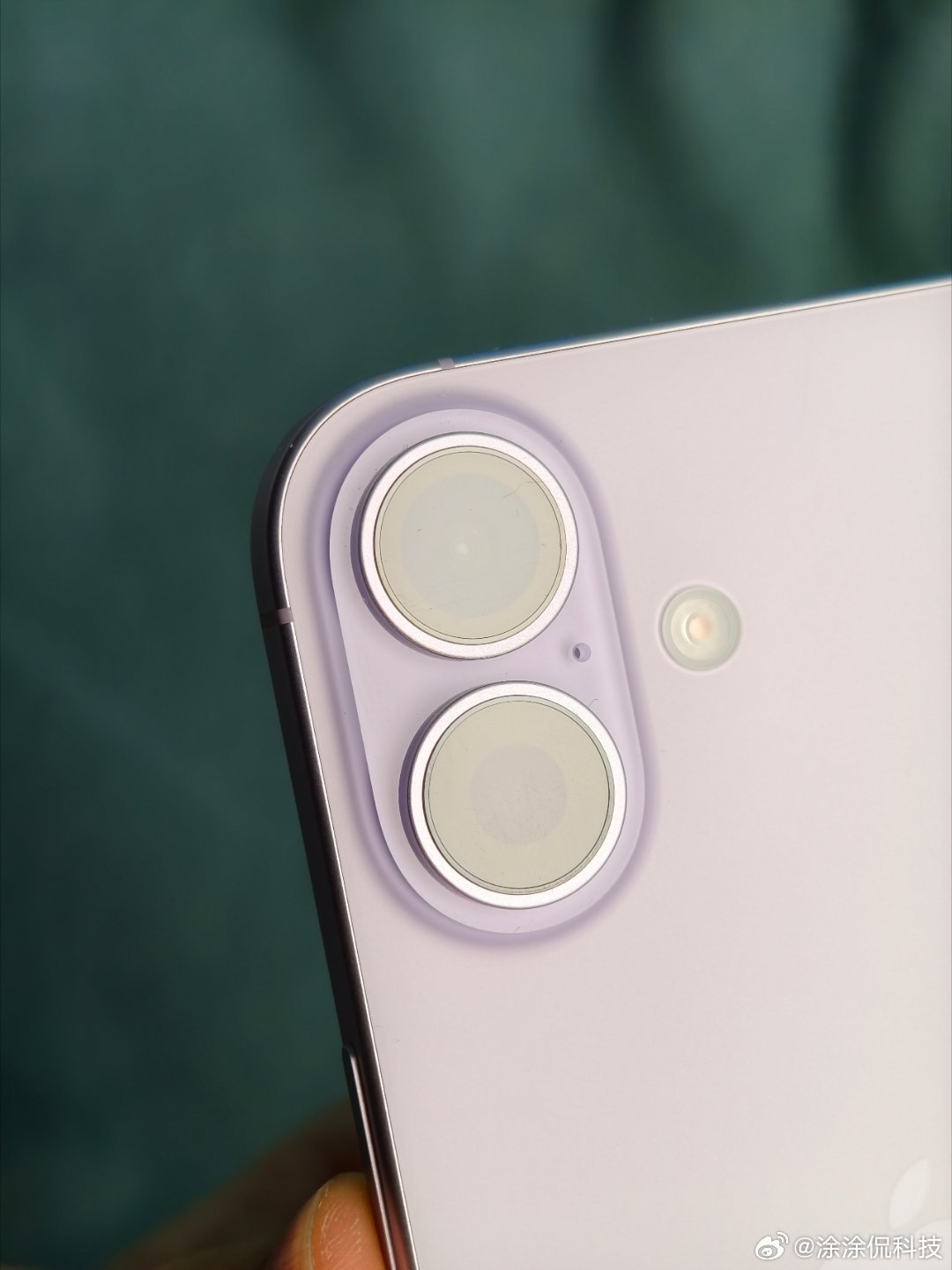 如果iPhone 18不在iPhone 17的基础上进行外观大改，那么肯定会上新