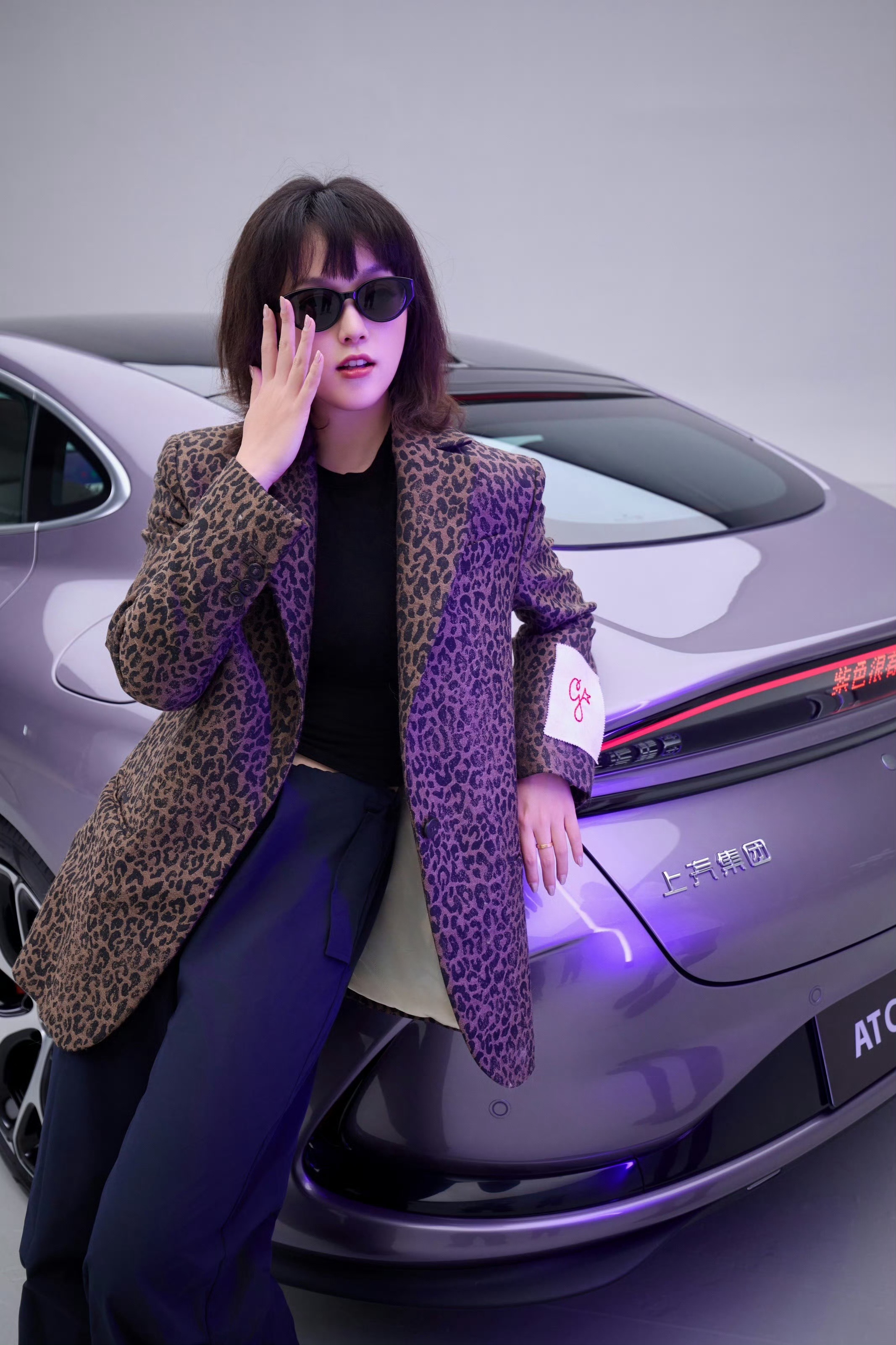 号称「外滩小帕美」的全新智己L6正式发布！要舒适有贝果舒压系统要灵活有灵蜥数字底