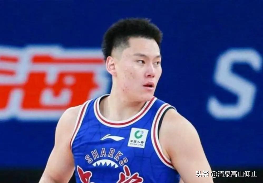 久事闯入总决赛！

就在五棵松体育场，上海久事顽强趟过首钢冲进总决赛！

从半场