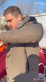 张踩铃 洋相还得洋人出 看到大胖媳妇在武大靖面前那副憨憨的样子，再配上张踩铃的毒