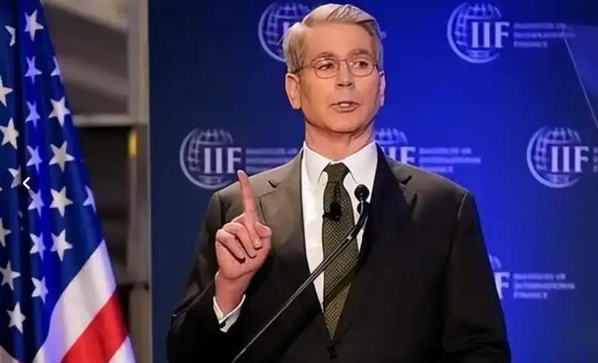 美国财长贝森特这段话，要是只听前半截，恐怕不少把钱放在离岸信托、豪宅买遍全球的人