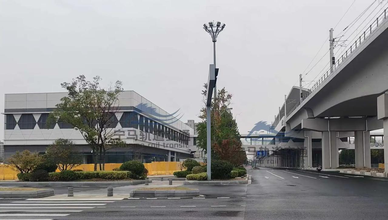 宁马城际南京段出入口导视继续上新！
近日，“宁马轨道建设记录”再次走访了宁马城际