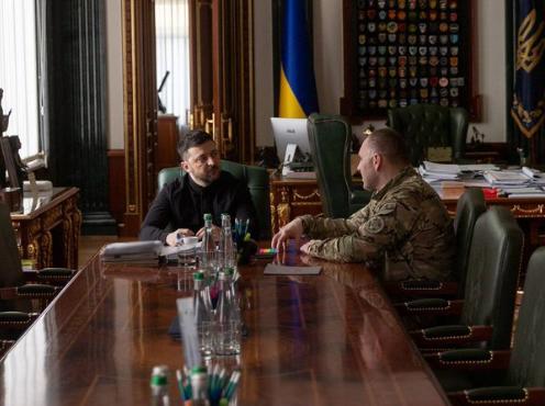 【乌克兰国家安全局局长瓦西里·马柳克正式宣布辞职】他在任期间的政绩足以说明一切：