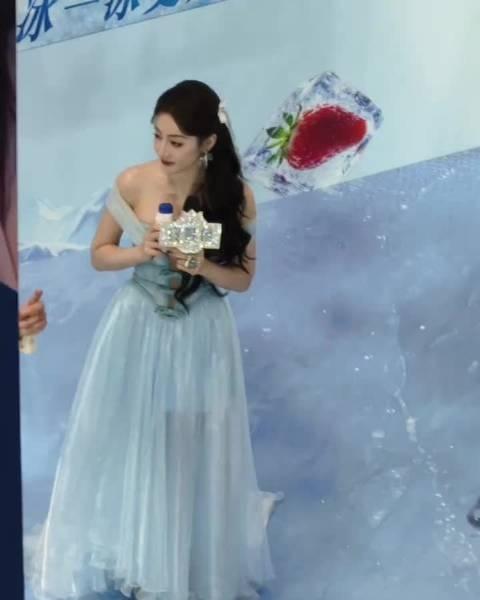 我女神美成啥了 ​​​