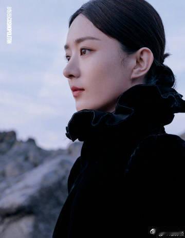 #赵丽颖镜头下的夕阳#是一个很喜欢和大家分享的赵丽颖，这次让我们看到的是赵丽颖镜