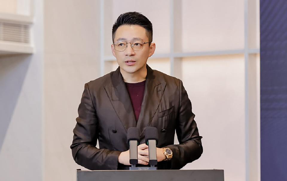 汪小菲这个人还是比较实诚的，有些时候他不喜欢给自己戴高帽。

汪小菲谈麻六记就业