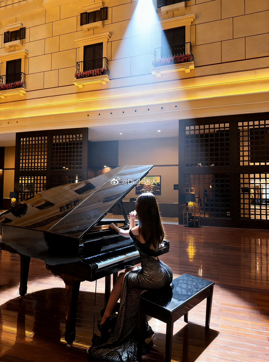 你憔悴，我替你明媚 