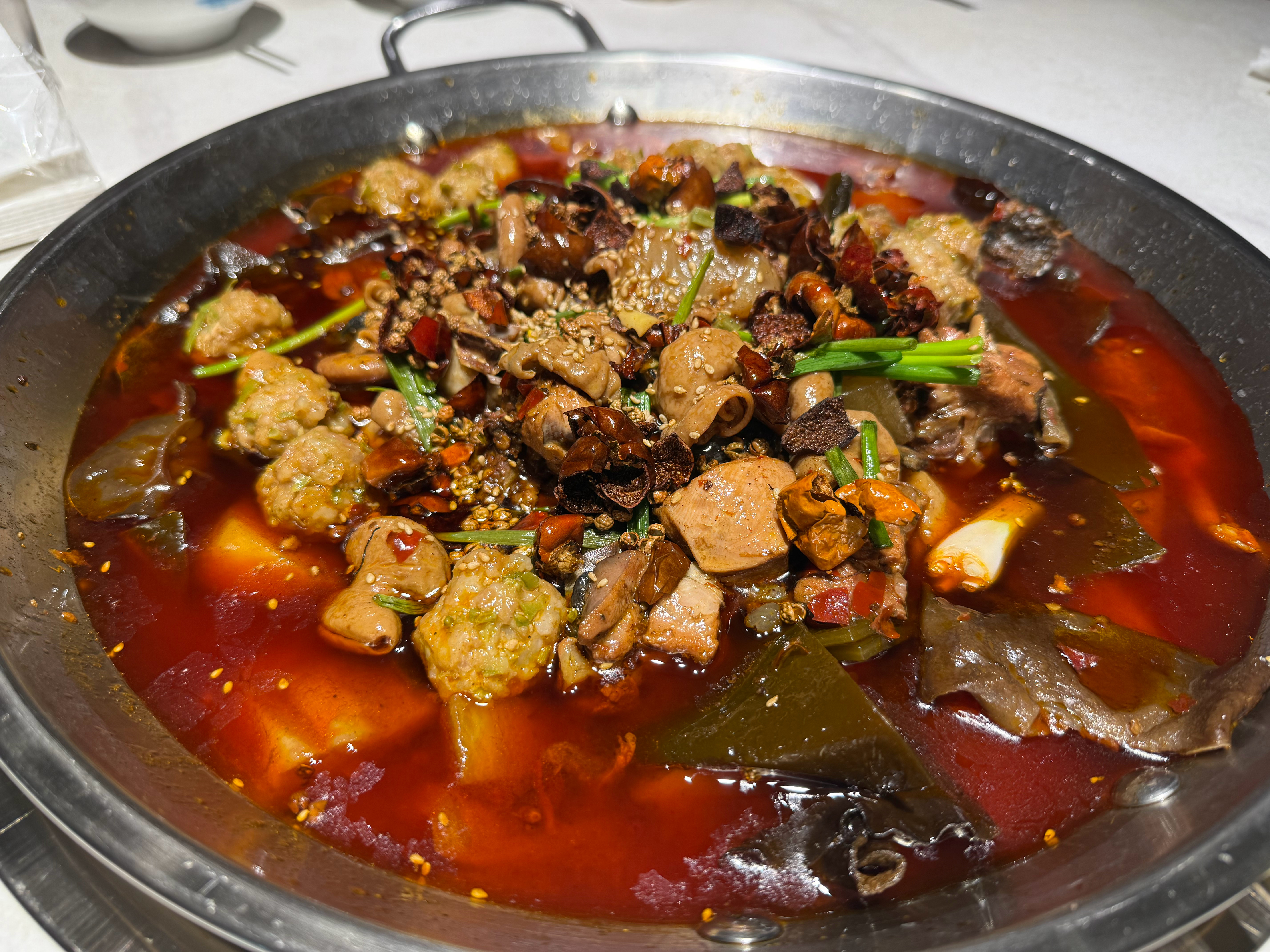 苹果牛[超话]  重庆排名第一的肥肠鸡  ​​​