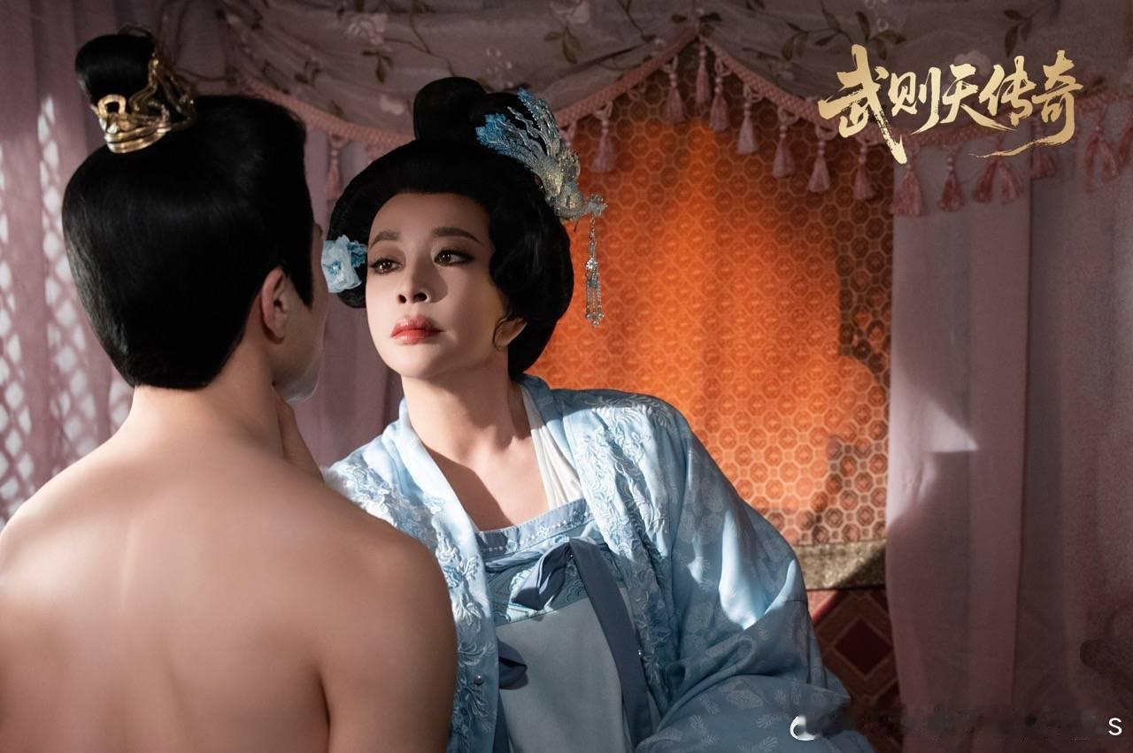 刘晓庆30年后再演武则天这眼睛里有星辰大海！刘晓庆把武则天的野心和柔情都演出来了