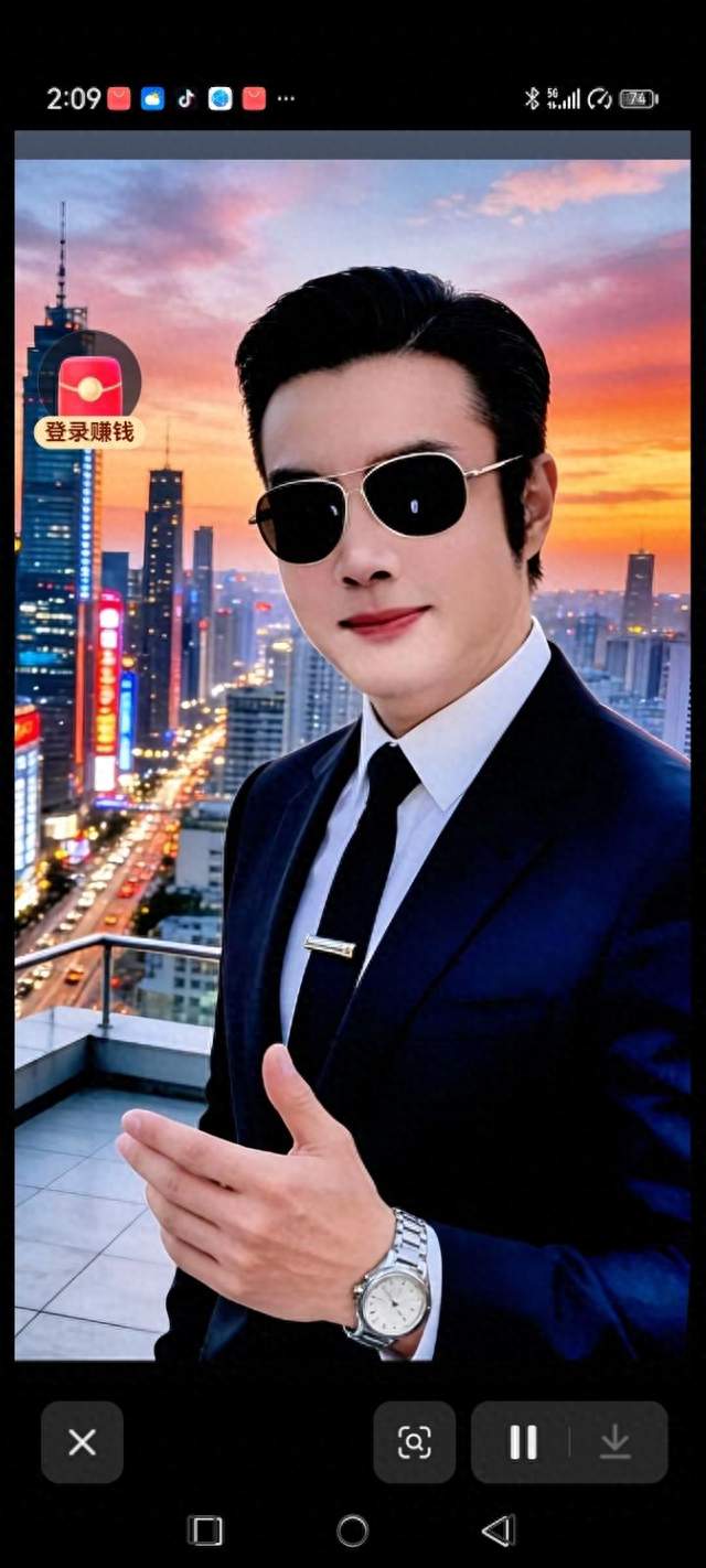 71岁成龙坦言：钱买不回父子情，巨星也难解家常结