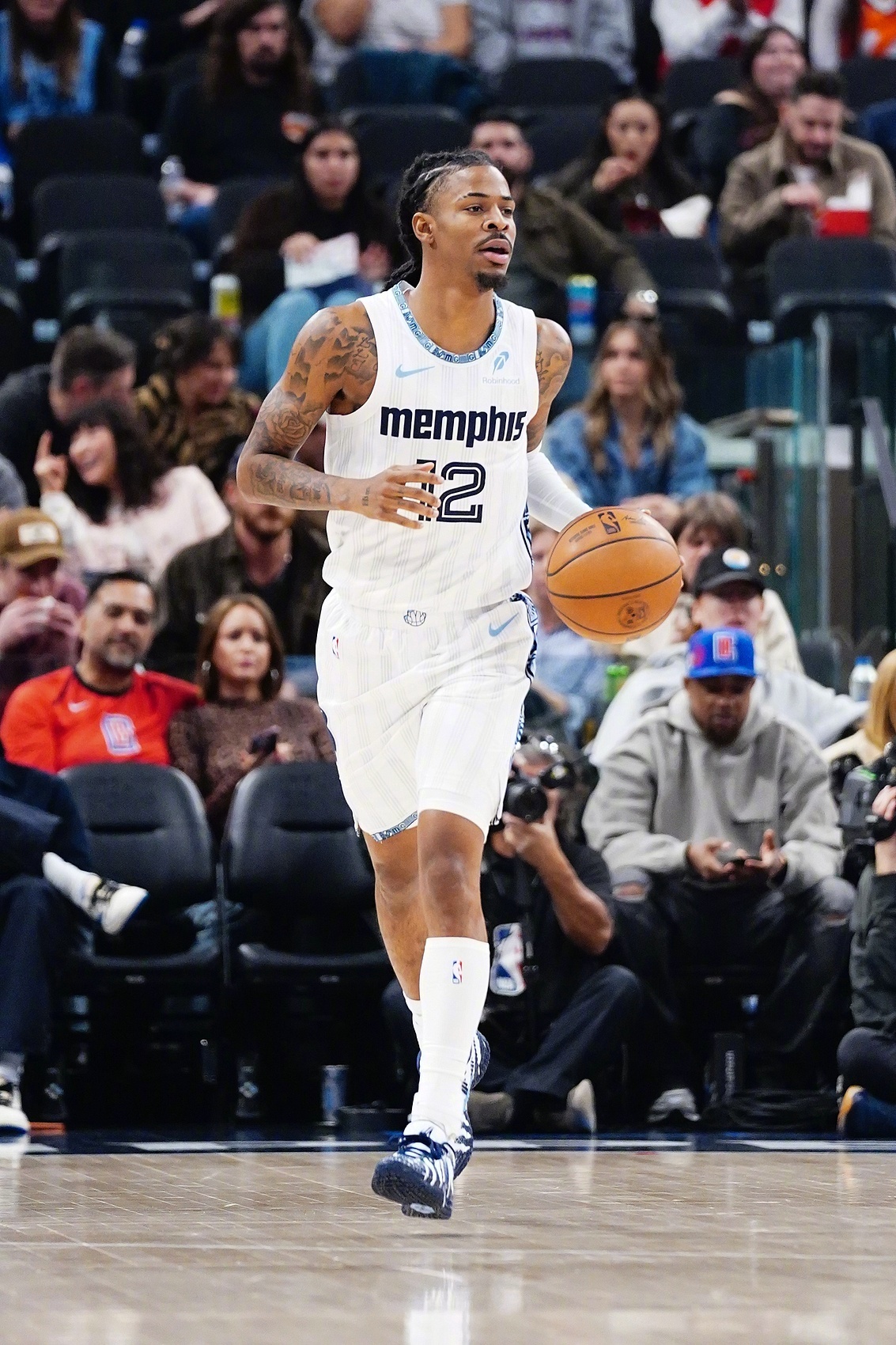 雅虎体育记者Kevin O'Connor报道，国王依然是与莫兰特联系最紧密的球队