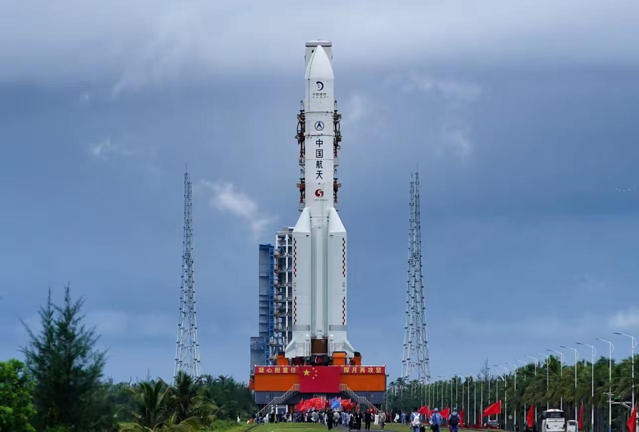 8月23日晚，中国载人航天工程办公室表示，嫦娥七号不能在今年预定窗口实施发射。