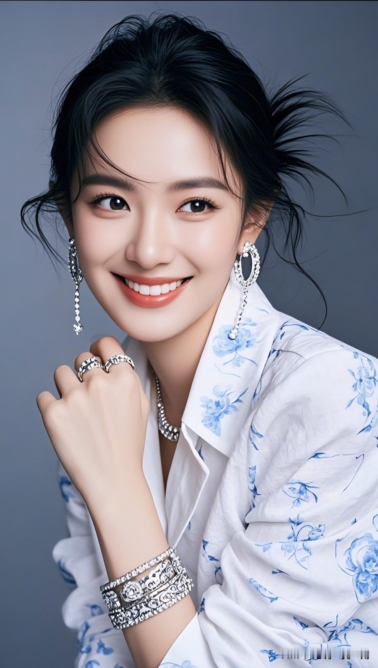 笑靥如花，珠宝生辉。清纯甜美的样子漂亮吗 元气少女穿搭指南💖✨