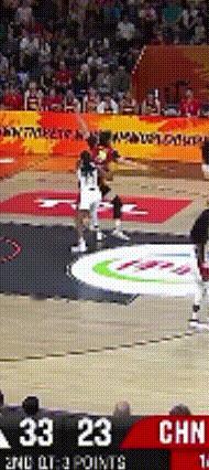 漂亮！中国女篮大战美国，张子玉登场就有亮眼表现，一攻一守把韩旭都看笑了，要知道，