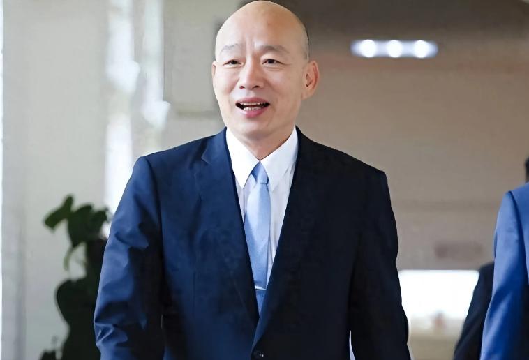 韩国瑜这次是真发火了！

8月11日，韩国瑜主持2026年度总预算朝野协商，傅崐