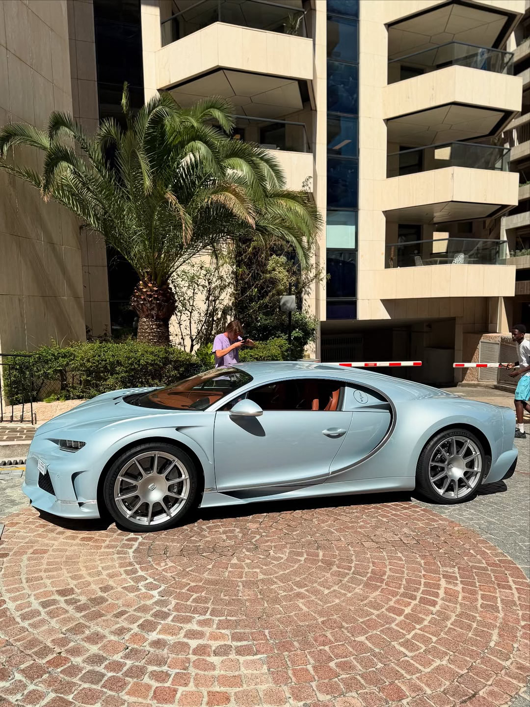 摩纳哥 Bugatti Chiron SuperSport油漆：Bleu Bri
