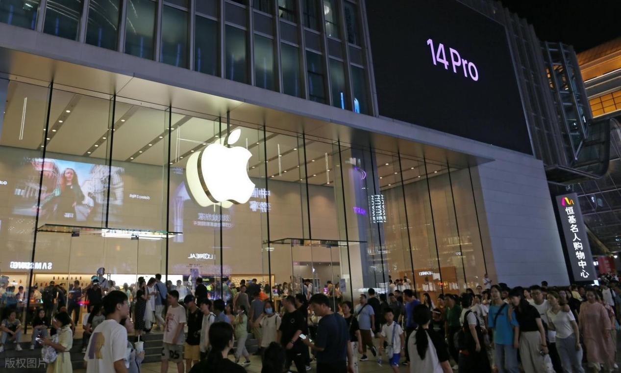 说出来你可能不信，这一次我居然羡慕日本了，敢对“苹果”下“狠手”了！

 日前，