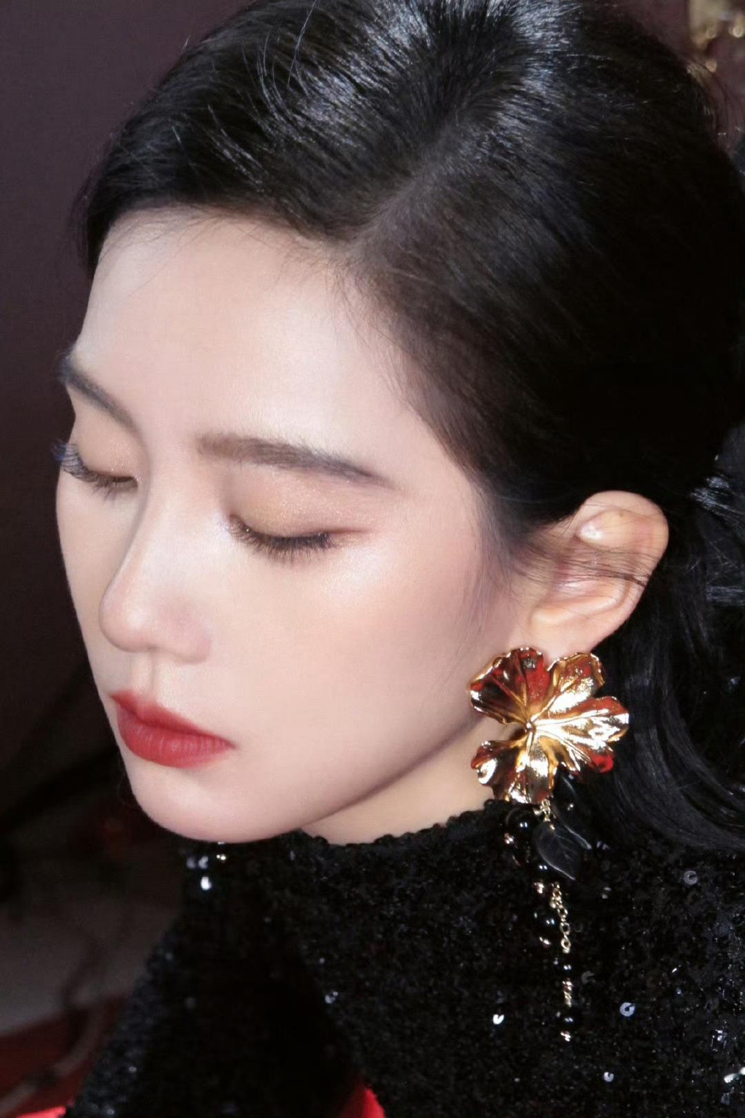 刘诗诗[超话]刘诗诗女王氛围刘诗诗一组女王ccd这真是女王啊！ ​​​