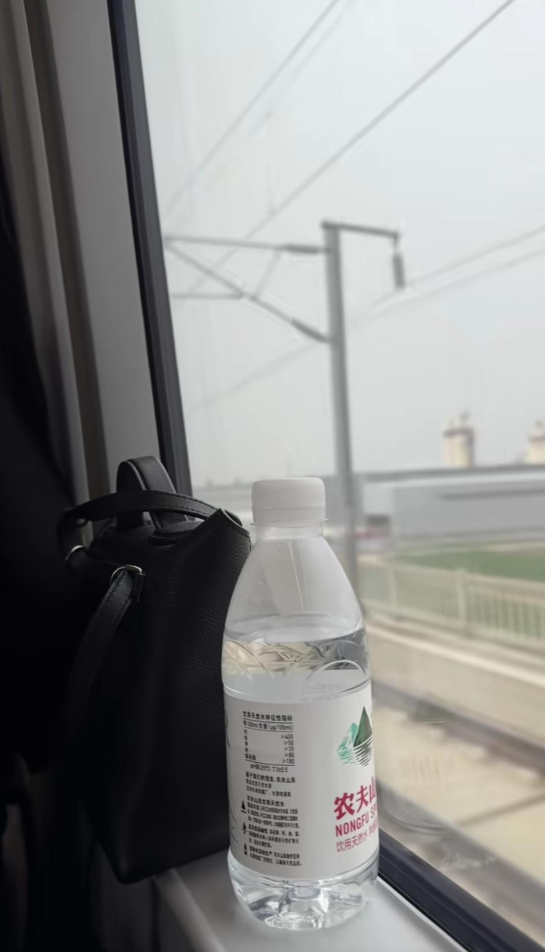 为什么看过屁股的人会走散？
原因有很多，因为人各有痔。
搓澡大姨说，回想起来这些