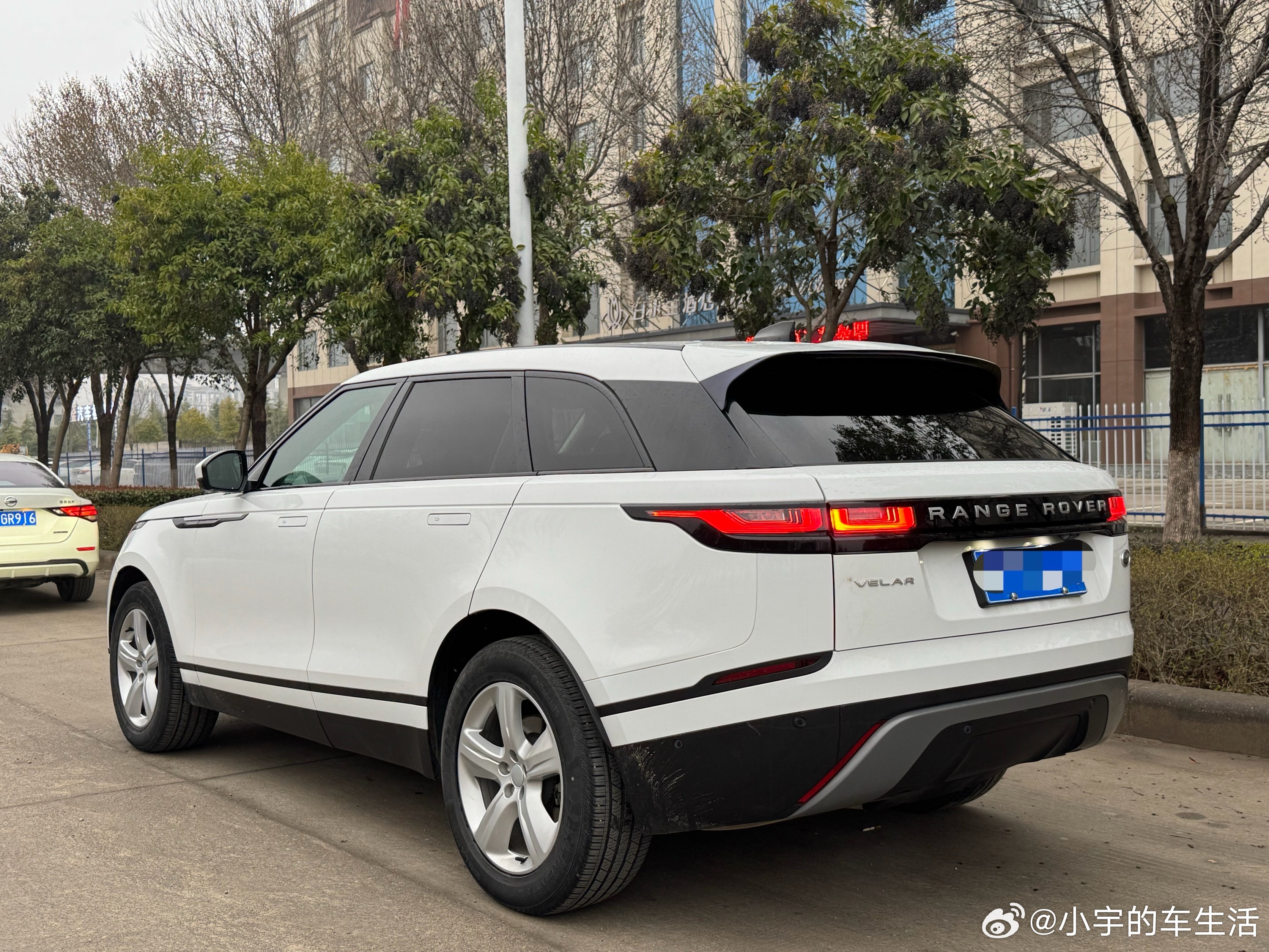 【车辆名称】2021款 揽胜星脉 P250【上牌时间】2021年11月【行驶里程