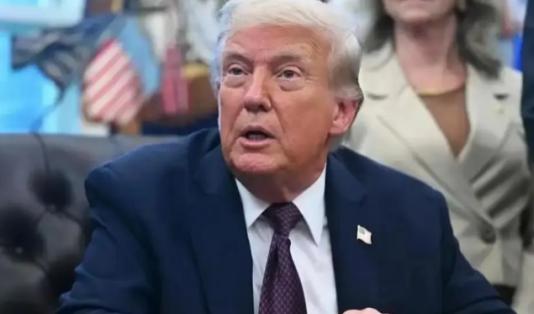 中国放出可能扣留售台武器的信号后，美国这边回应来了。2025年12月26日，中方