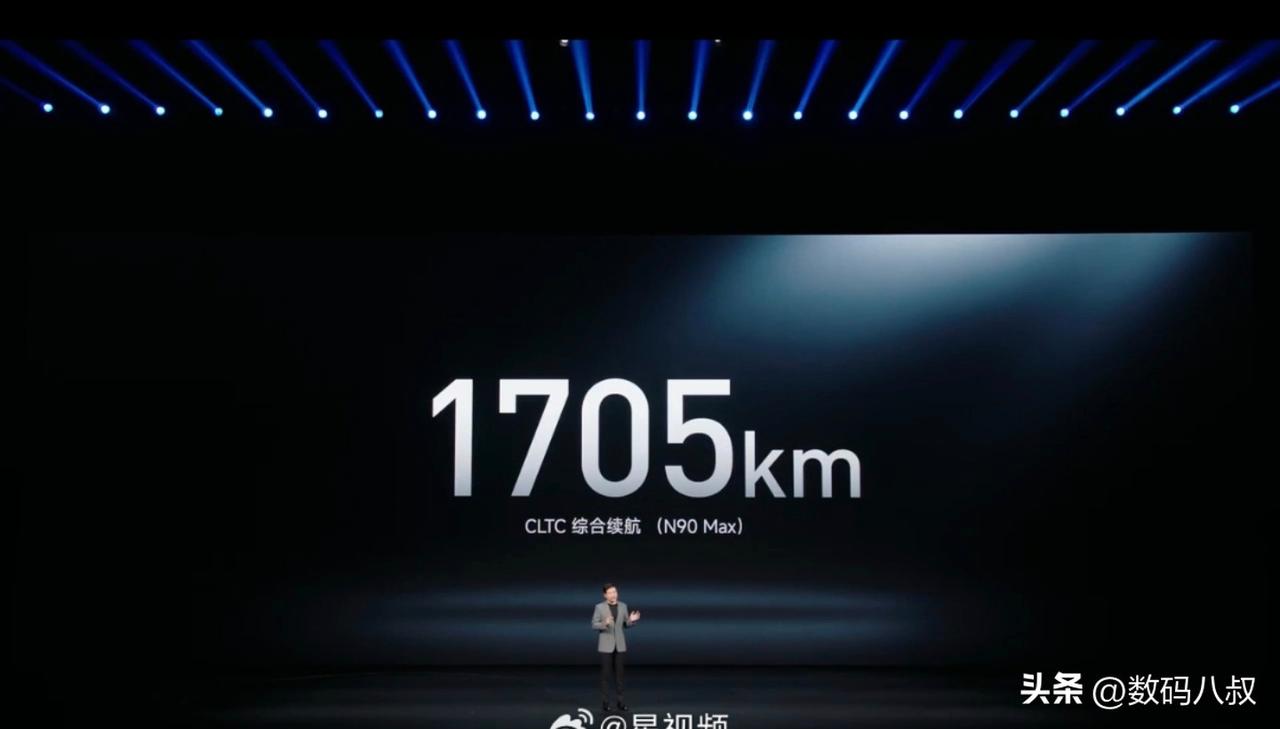 增程被小米雷军玩明白了！澎程N90综合续航1705公里！
这样的续航，怎么能让人