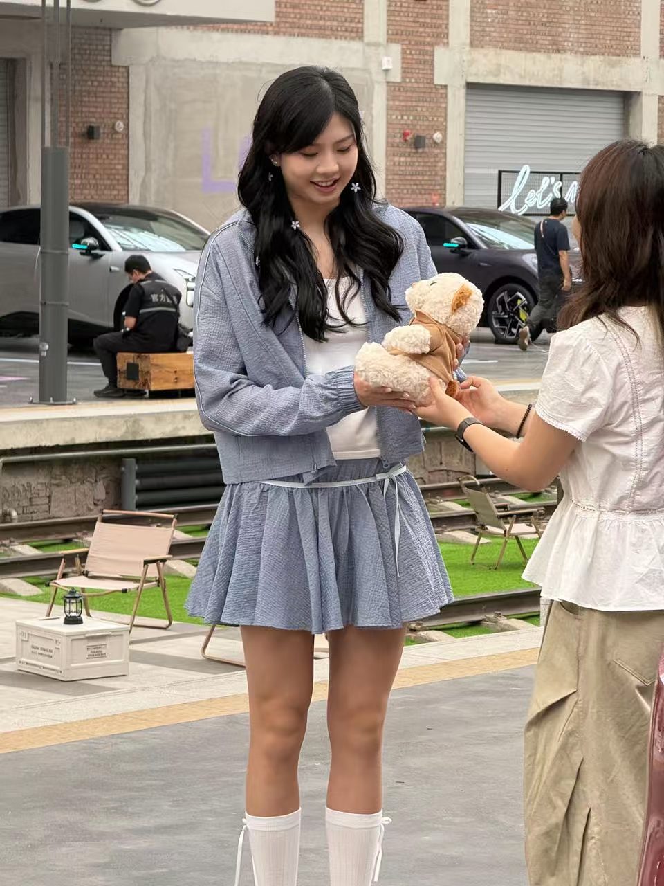 蛙泳女王唐钱婷真的应邀来体验了MONA L03了！试驾小鹏MONA L03，认真