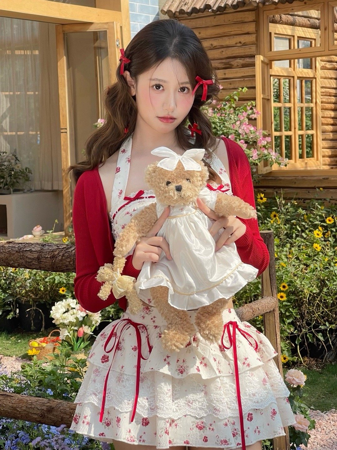 一栗小莎子二次化疗前剪短发希望她无论如何都要照顾好自己身体！看她vlog的时候就