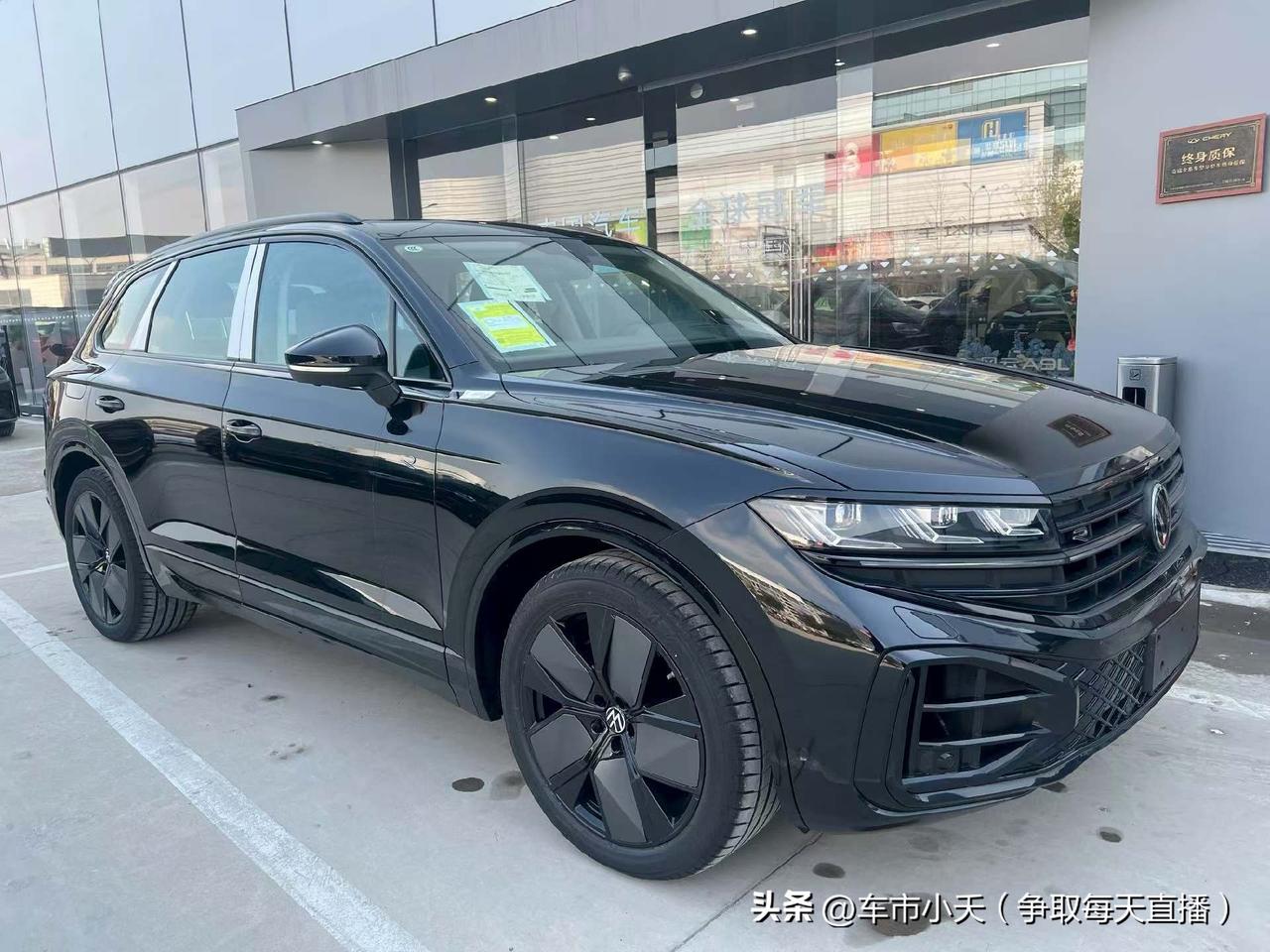 途锐这些年价格基本没什么变化，虽然今年就要停产，但是目前价格还是没有太大的变动。