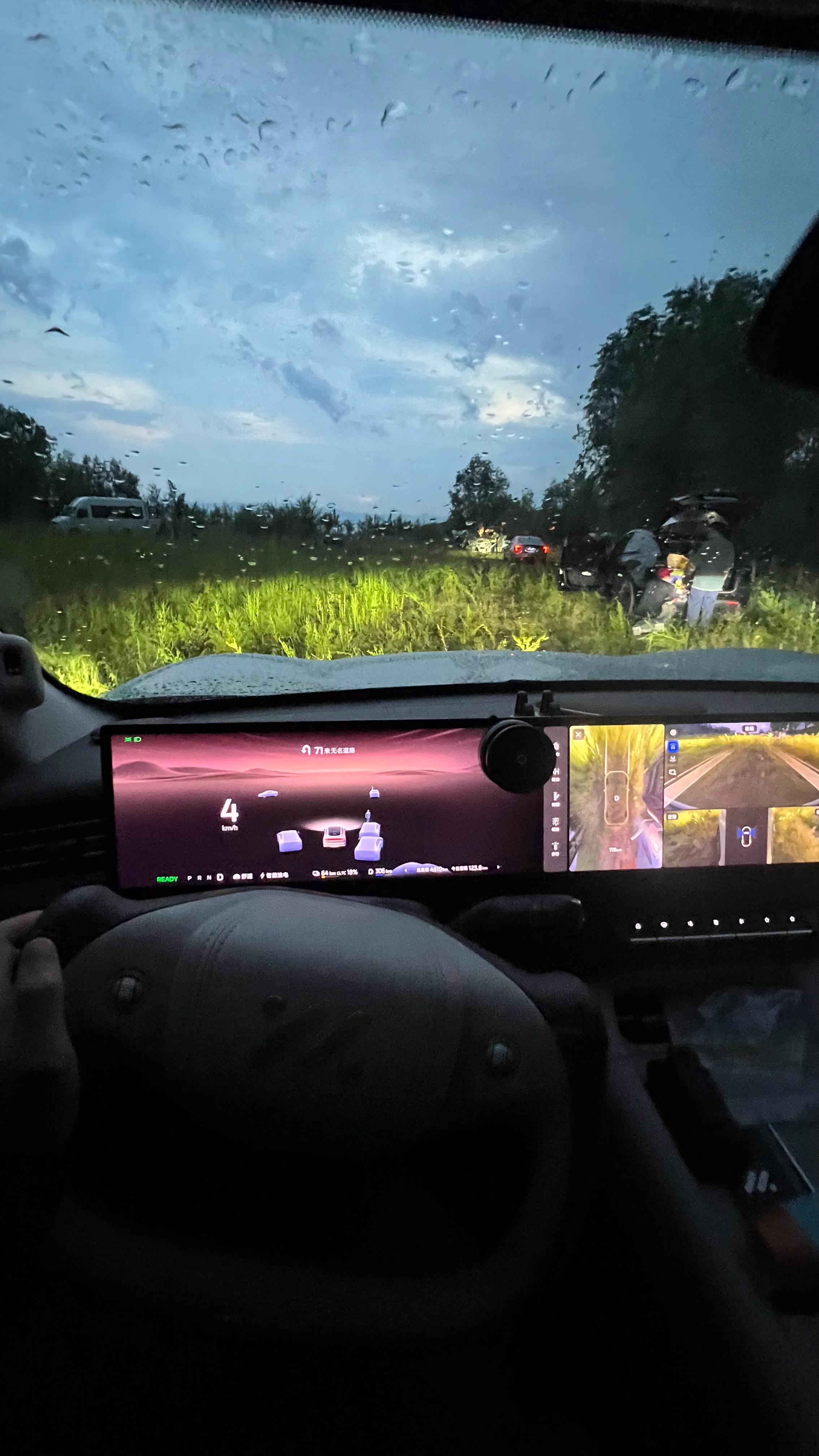 在草上开车 张家口·飞鹏实弹射击场