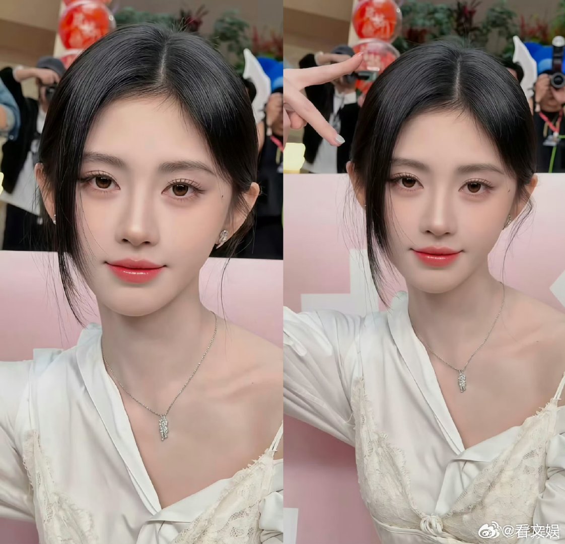 鞠婧祎面部平整度太高了鞠婧祎整个脸部没有一点纹理沟壑凹陷高清镜头也扛住，全脸无纹