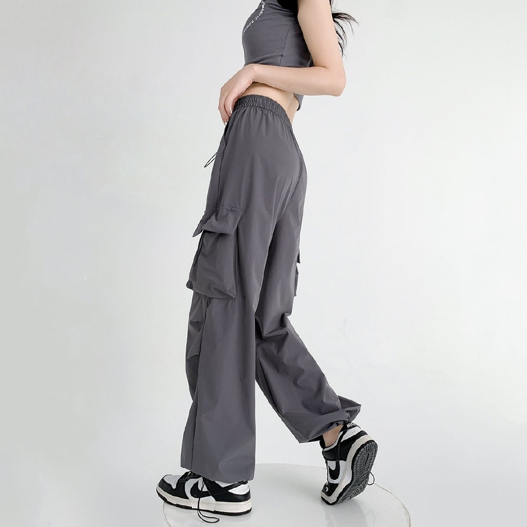 #大妈的精选#  DANMO旦茉【 速干直筒工装裤 】，遮胯显瘦，梨形身材必入❗