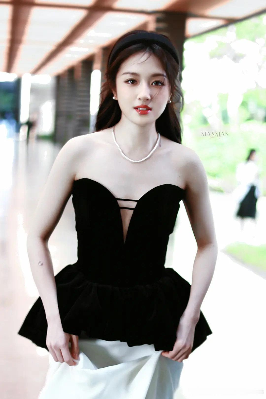 哇啊李兰迪今天好明媚啊 ​​​