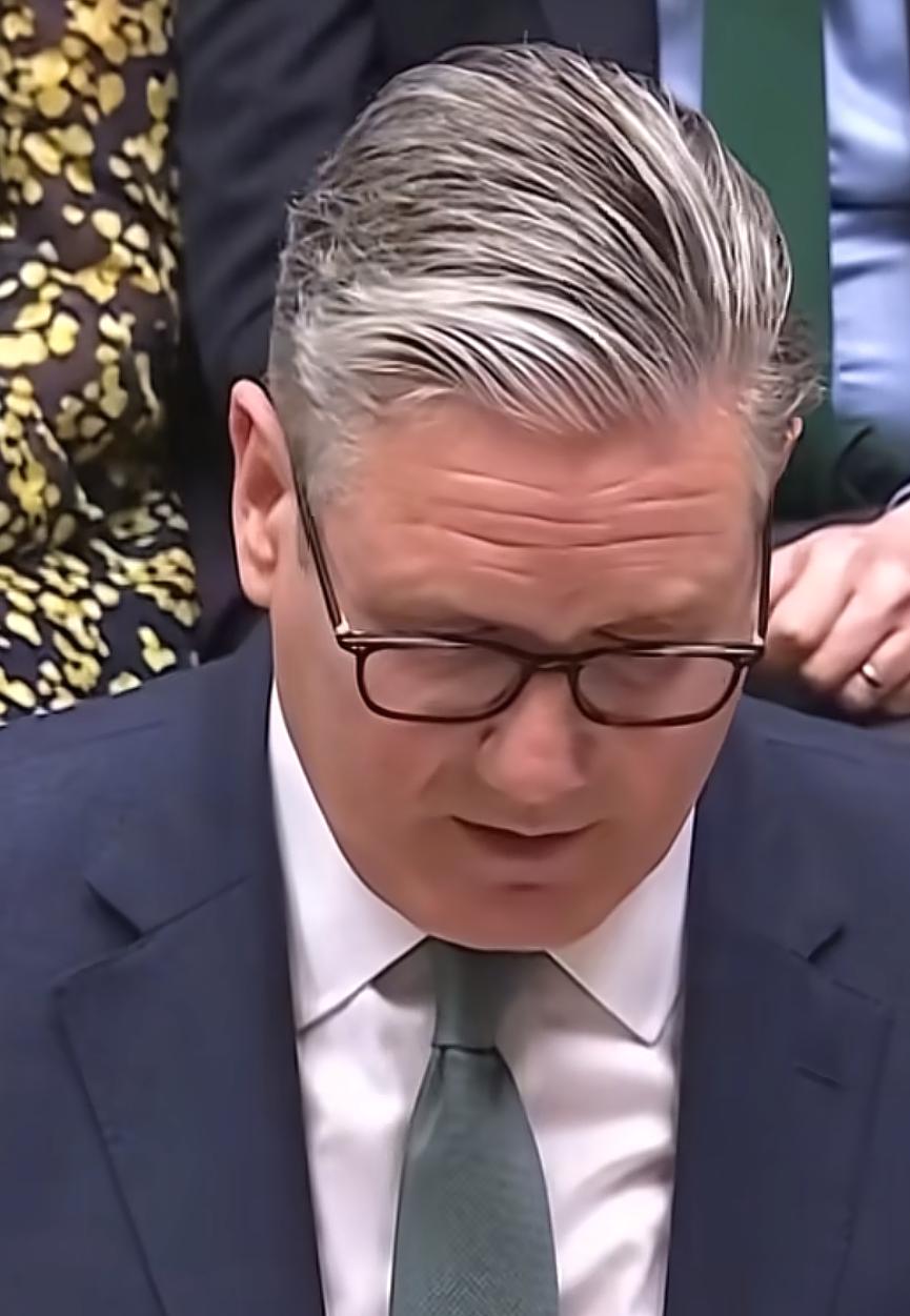 英国首相斯塔姆 13日表示，不会支持美国封锁霍尔木兹海峡的行动。西班牙国防大臣罗