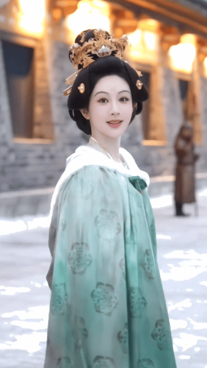 等不及1月7日芒果TV见美美的何惟芳啦~ 