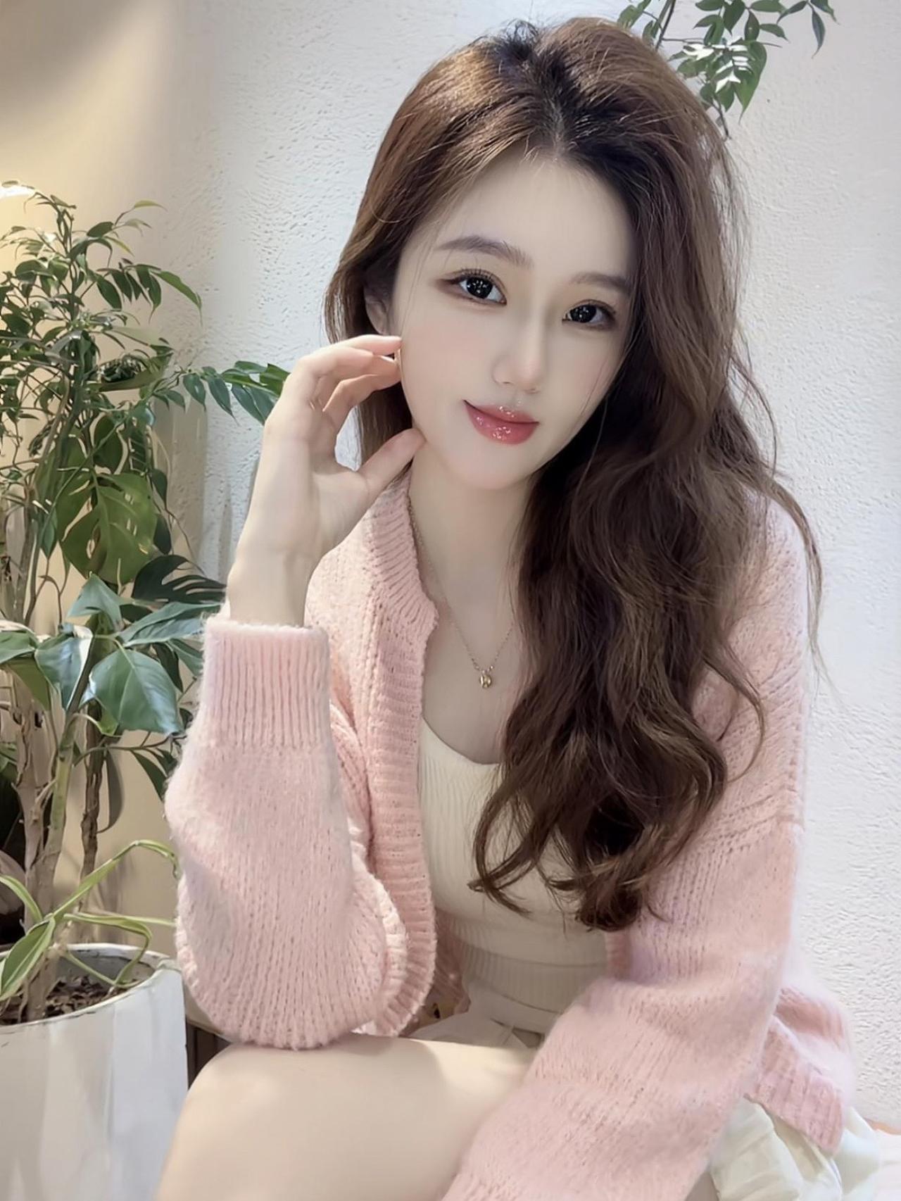 放下过去，让心归零，做个知足常乐的人。拥有的，就满足；得不到的，就看开。不取悦谁