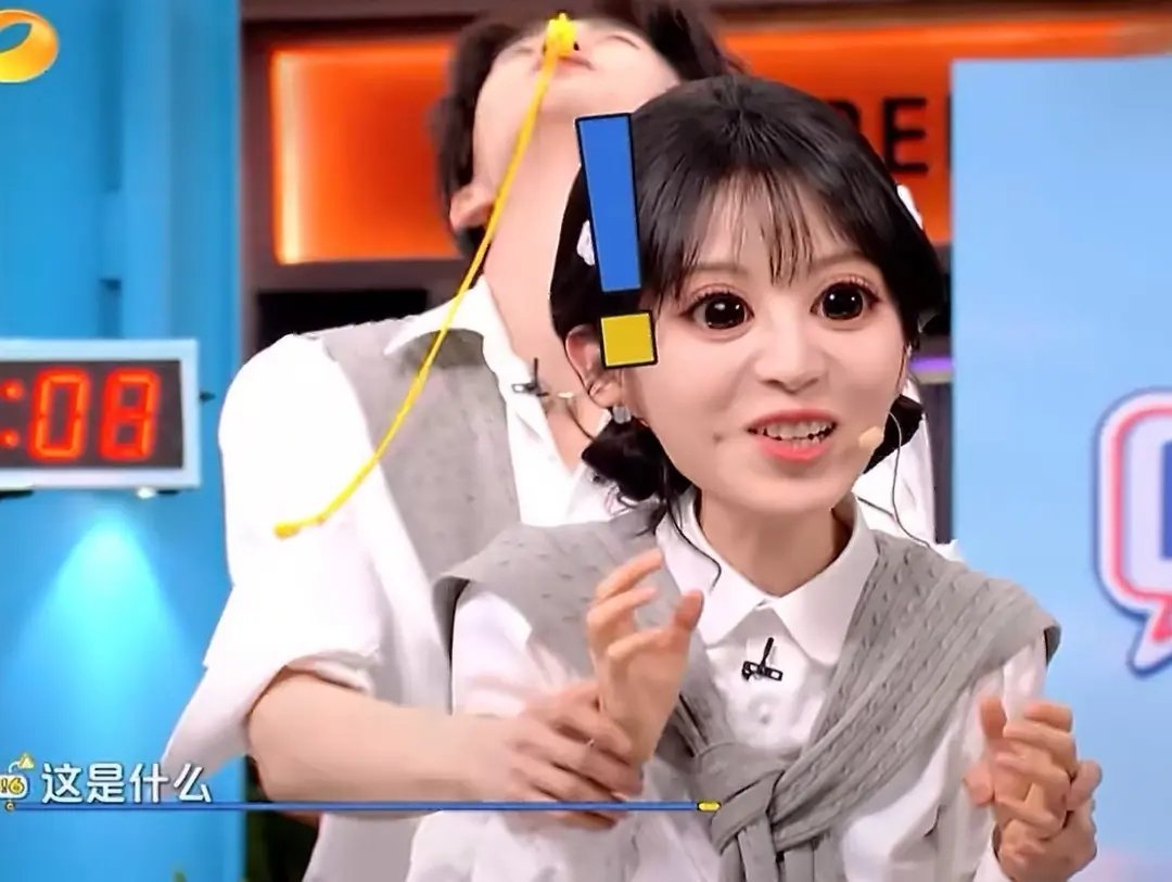 这个特效这么诡异啊...明明小田很美啊 