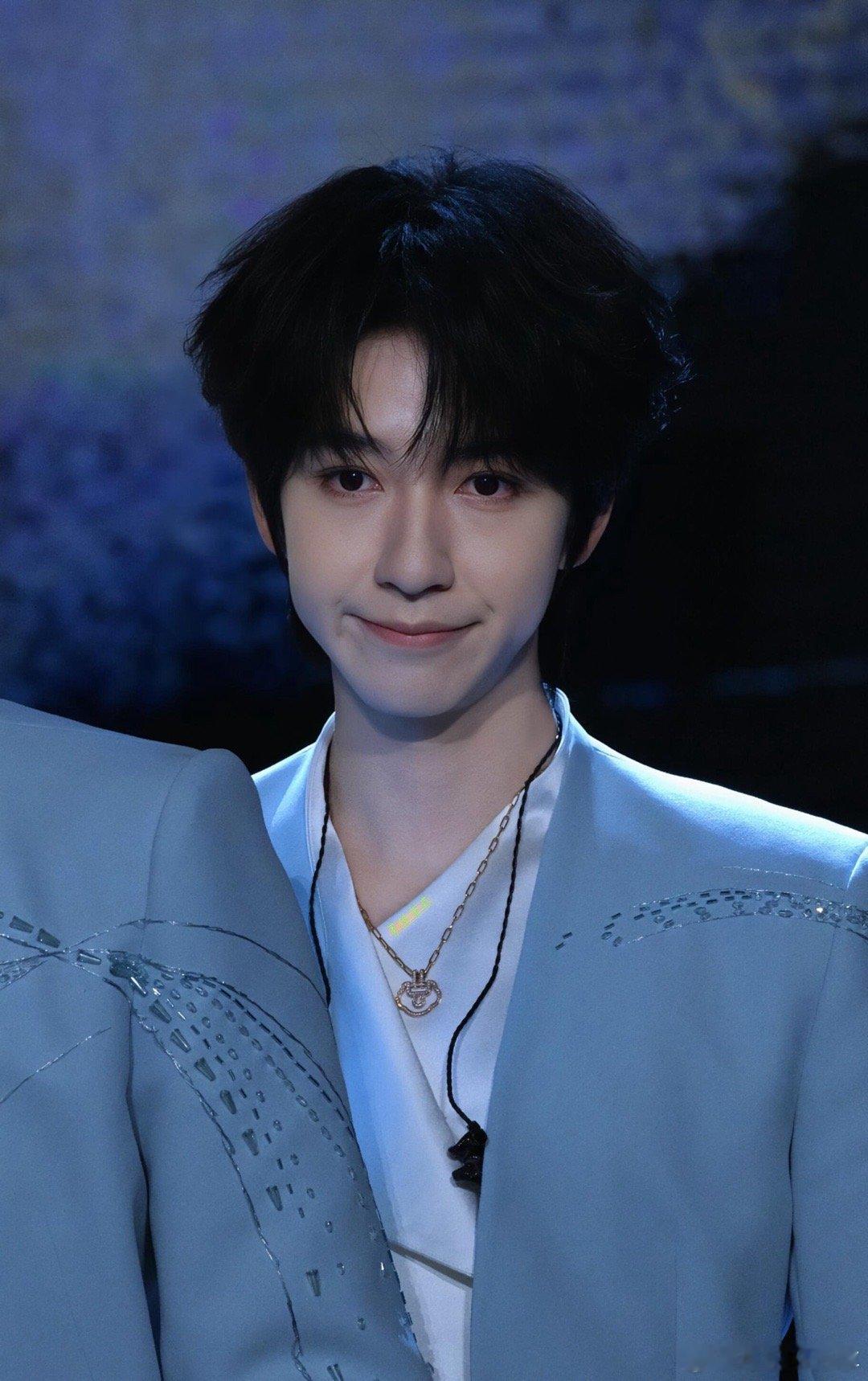 时代少年团舞台高清图来啦时团视听盛典红毯中国网络视听盛典2026网络视听盛典你最